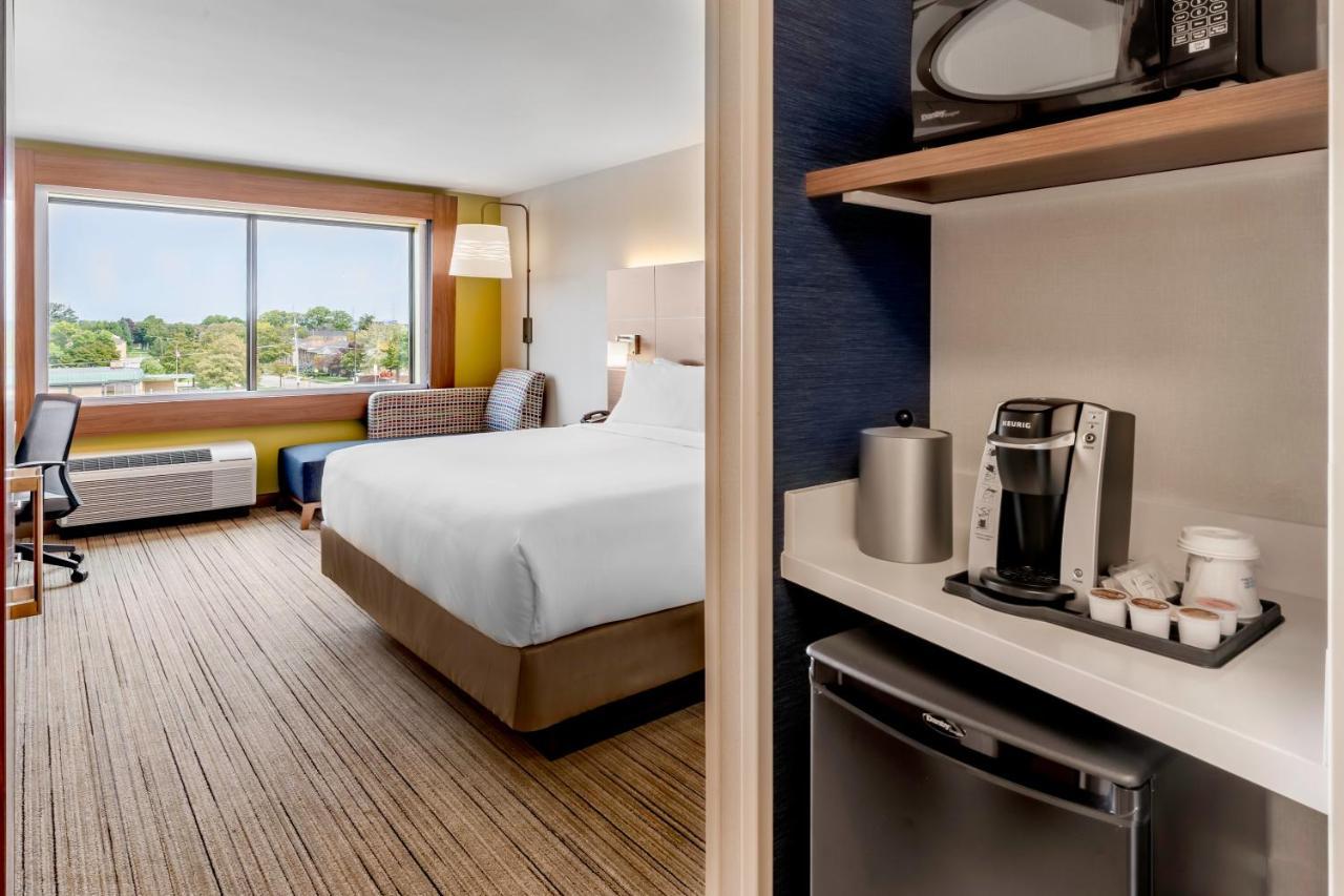 Holiday Inn Express & Suites - Milwaukee West Allis By Ihg Luaran gambar