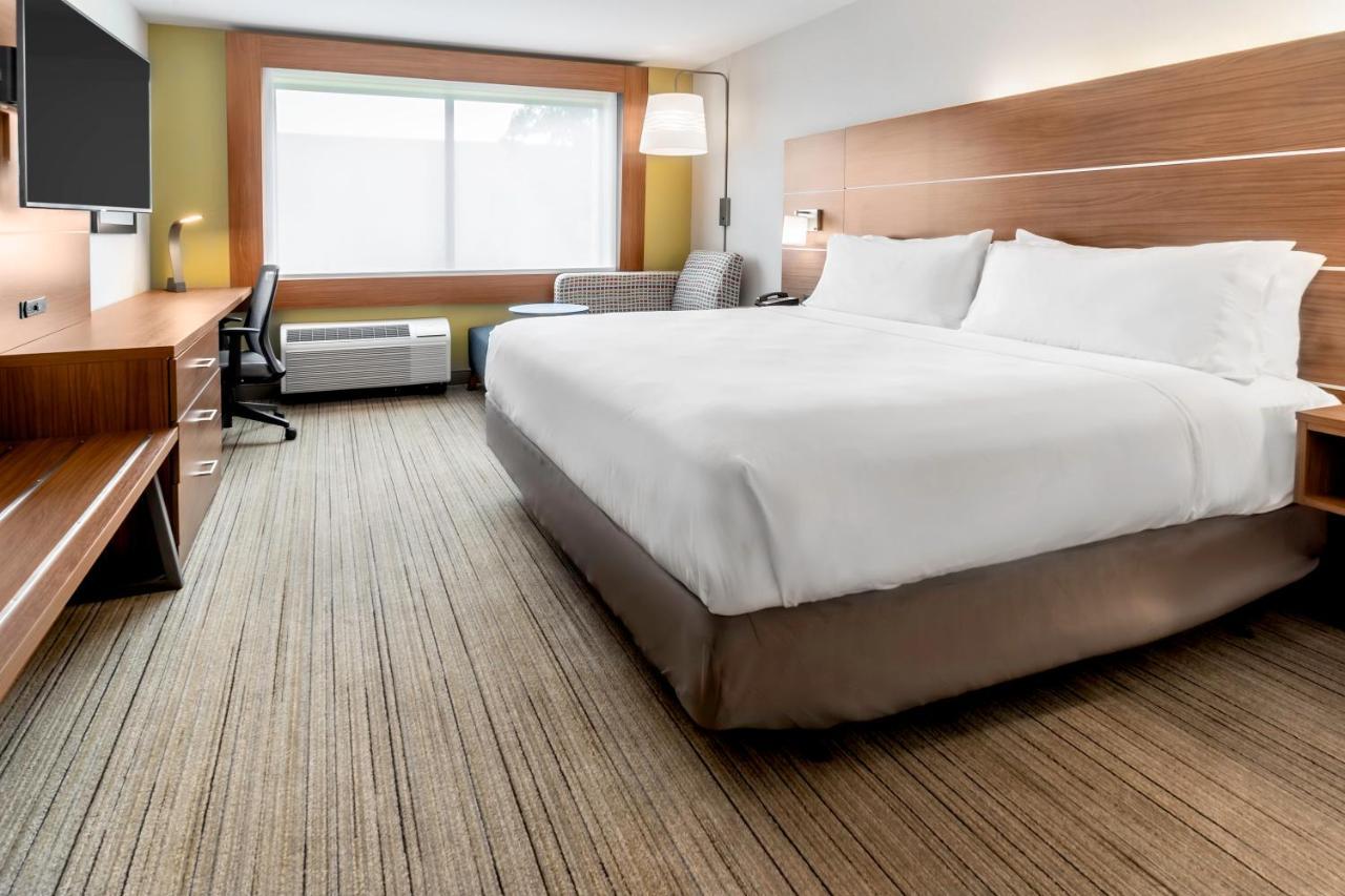 Holiday Inn Express & Suites - Milwaukee West Allis By Ihg Luaran gambar