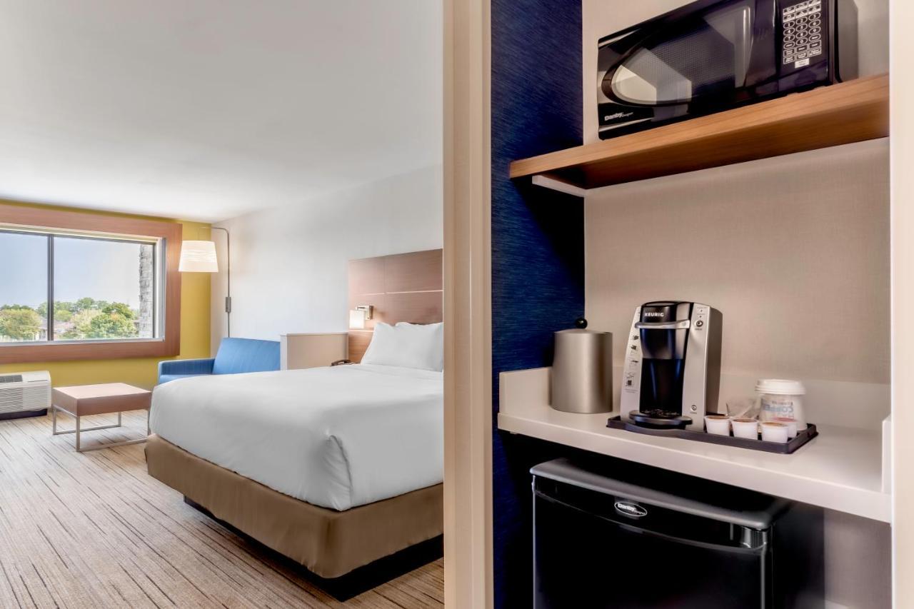 Holiday Inn Express & Suites - Milwaukee West Allis By Ihg Luaran gambar